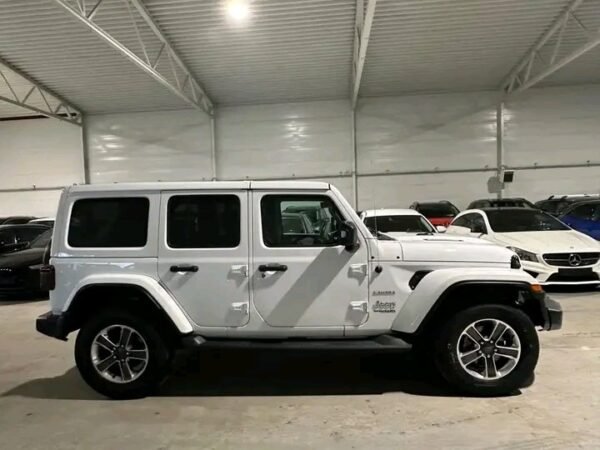 Jeep Wrangler – Image 9