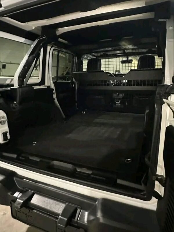 Jeep Wrangler – Image 14