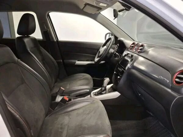Suzuki Vitara – Image 16