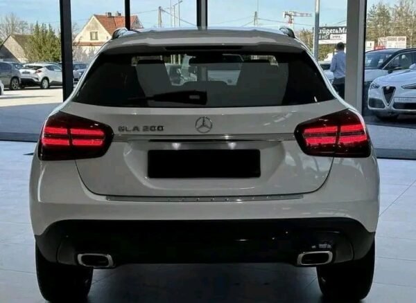 Mercedes-Benz GLA 200 – Image 7