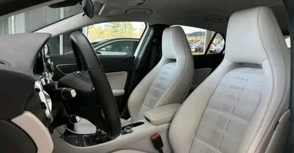 Mercedes-Benz GLA 200 – Image 26