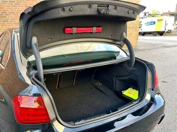 BMW 3 Series – Image 14