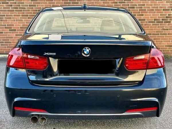 BMW 3 Series – Image 11