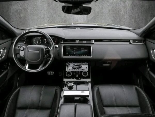 Land Rover Range Rover Velar - Image 22