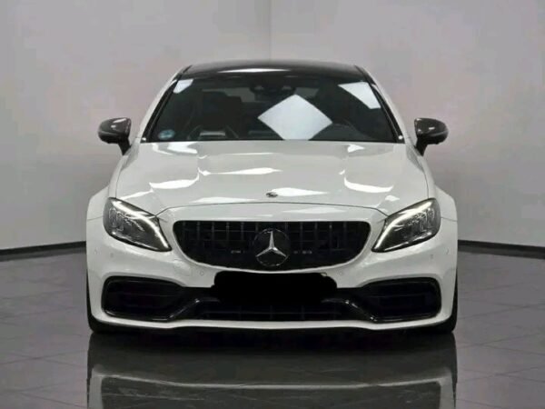 Mercedes-Benz C 63s