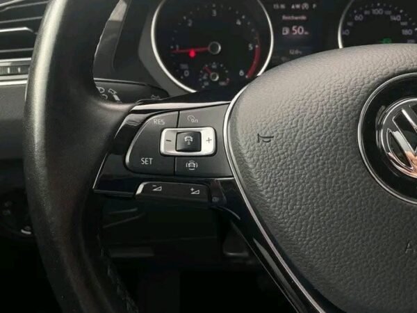 Volkswagen Tiguan – Image 16