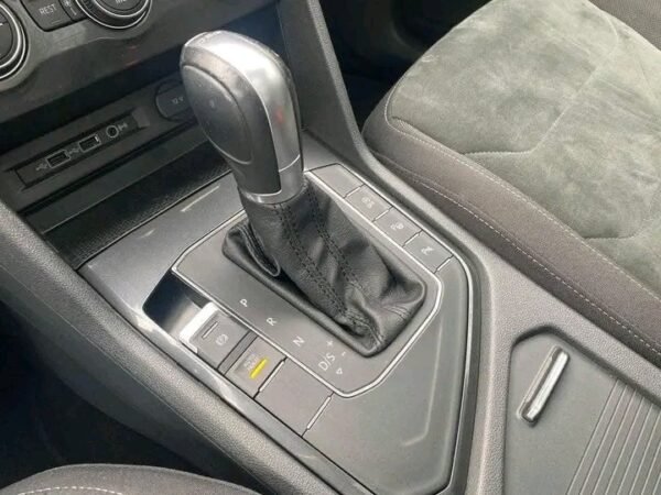 Volkswagen Tiguan – Image 9