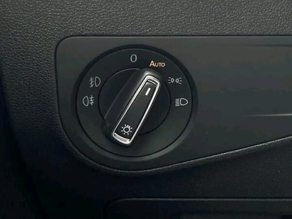Volkswagen Tiguan – Image 6