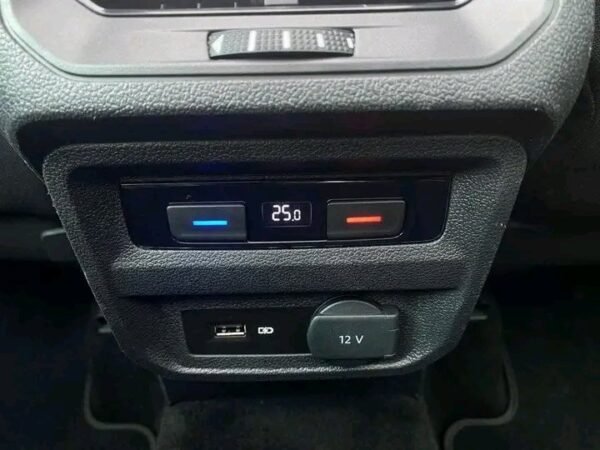 Volkswagen Tiguan – Image 19