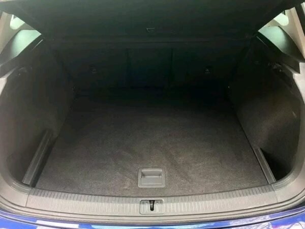 Volkswagen Tiguan – Image 13