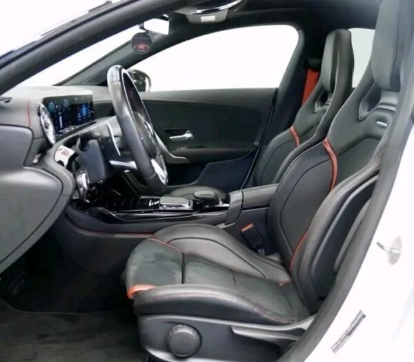Mercedes-Benz CLA – Image 16