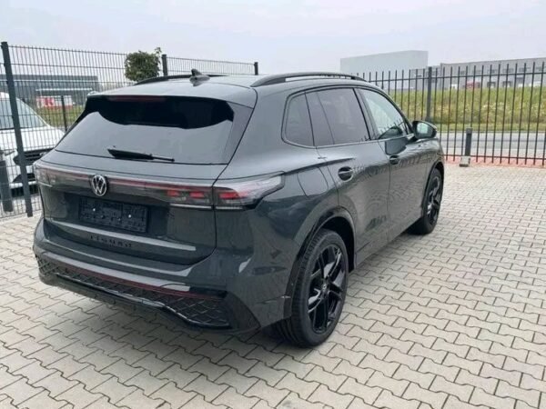Volkswagen Tiguan – Image 9