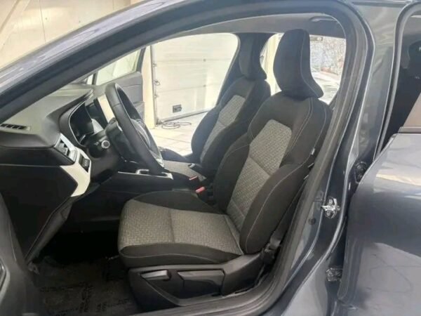 RENAULT CLIO – Image 8