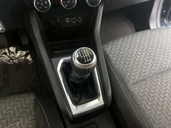 RENAULT CLIO – Image 14
