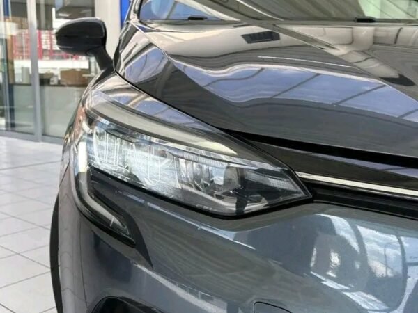 RENAULT CLIO – Image 15