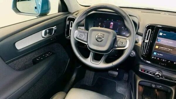 Volvo XC40 – Image 10