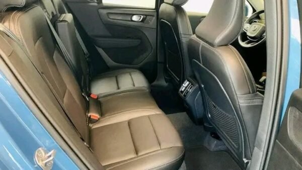 Volvo XC40 – Image 13