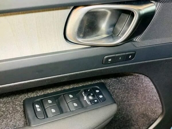 Volvo XC40 – Image 29