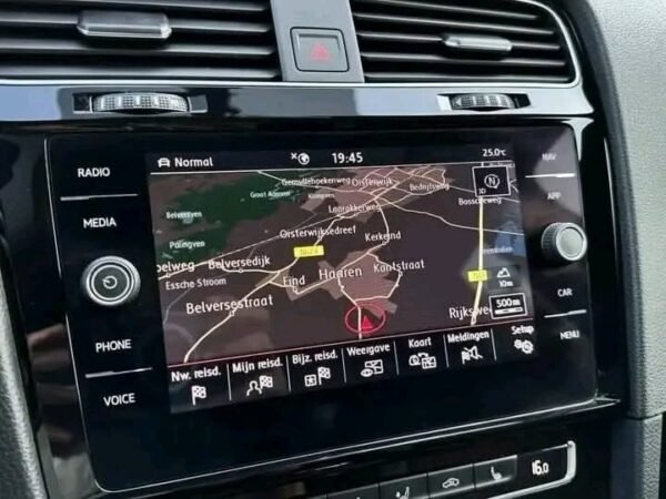 VOLKSWAGEN GOLF – Image 17