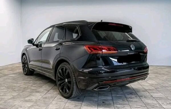 Volkswagen Touareg – Image 23