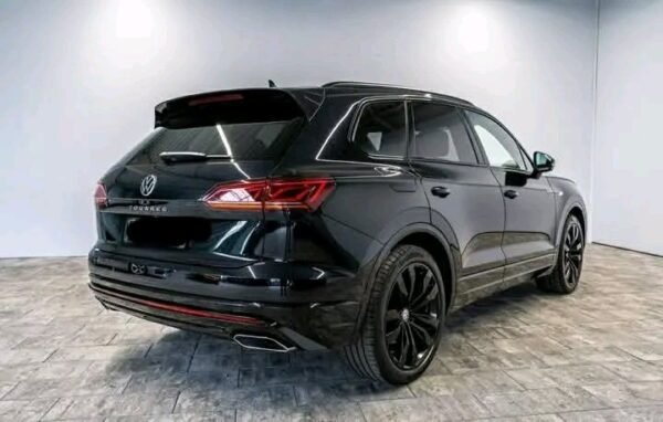 Volkswagen Touareg – Image 3