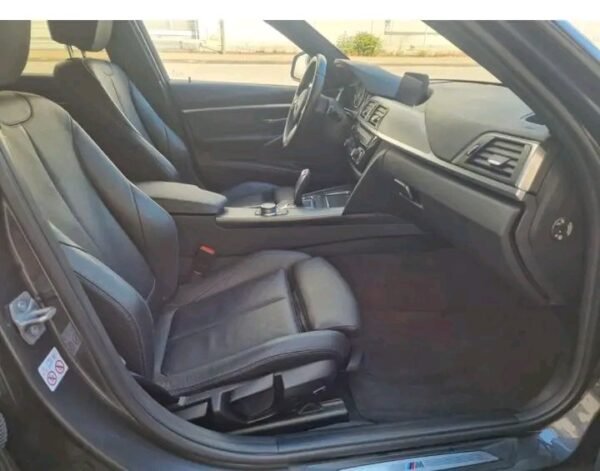 BMW 320 – Image 11