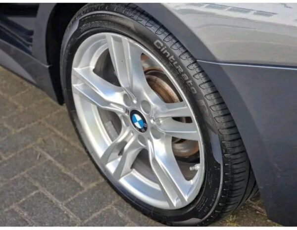 BMW 320 – Image 7