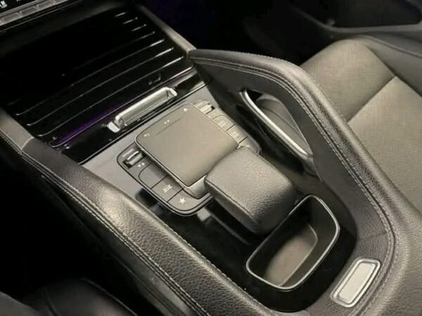 Mercedes-Benz GLE 300 – Image 7