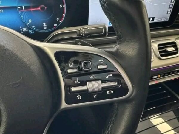 Mercedes-Benz GLE 300 – Image 23