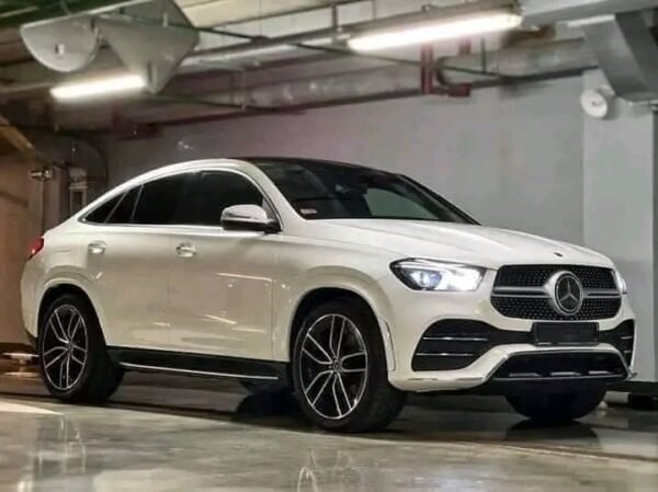 Mercedes-Benz GLE – Image 19