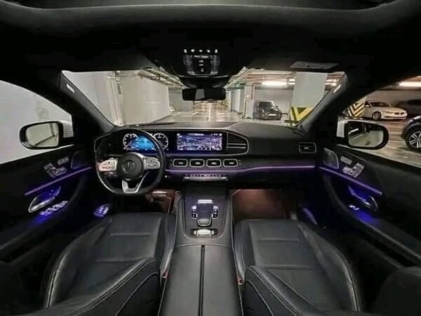Mercedes-Benz GLE – Image 21