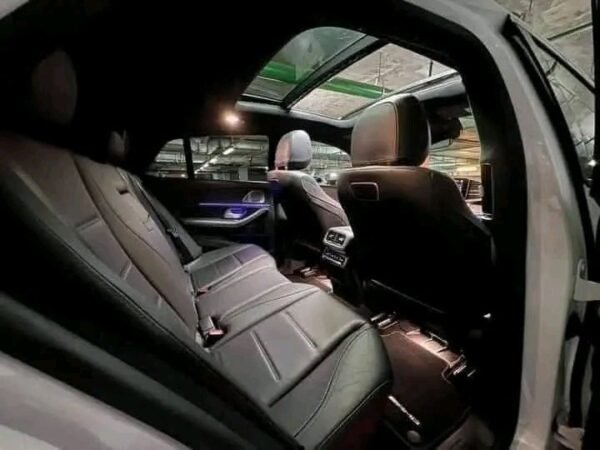Mercedes-Benz GLE – Image 22