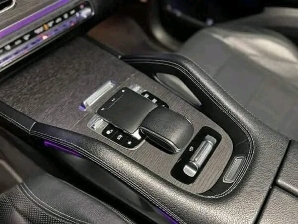 Mercedes-Benz GLE – Image 10