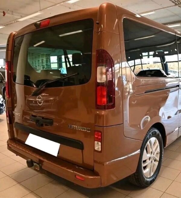 Opel Vivaro – Image 25