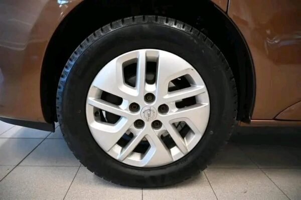 Opel Vivaro – Image 11