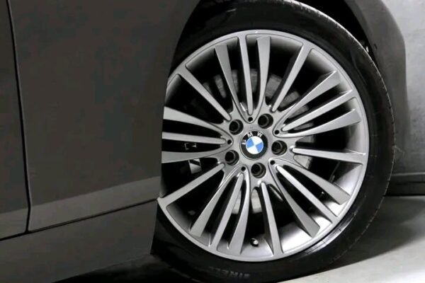 BMW 6-series – Image 14