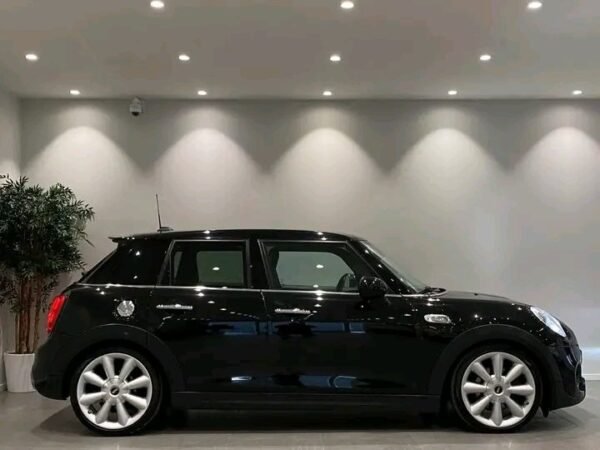 MINI Cooper S – Image 10