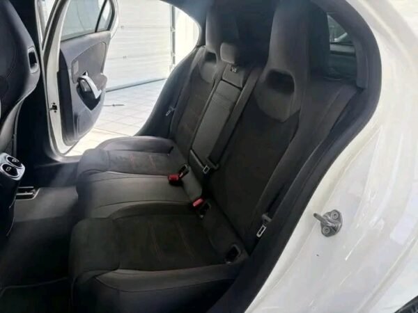 MERCEDES A-CLASS – Image 24