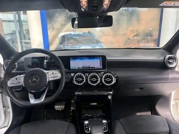MERCEDES A-CLASS – Image 15