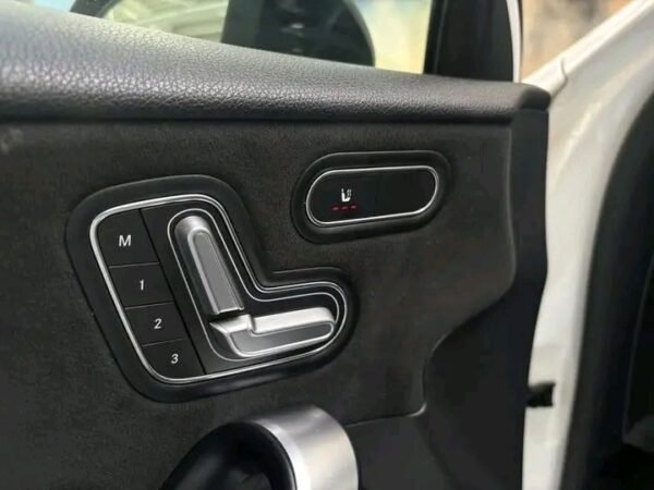 MERCEDES A-CLASS – Image 13