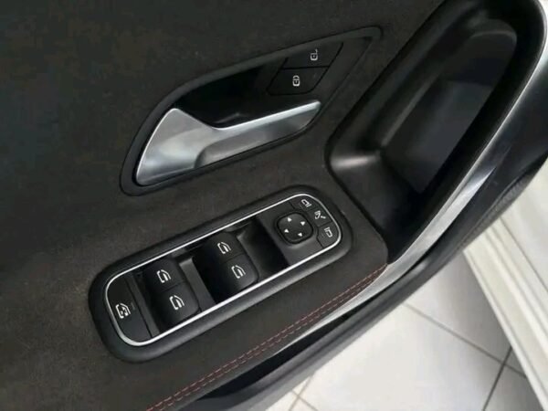 MERCEDES A-CLASS – Image 5