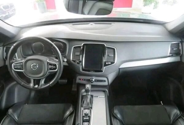 Volvo XC90 – Image 7
