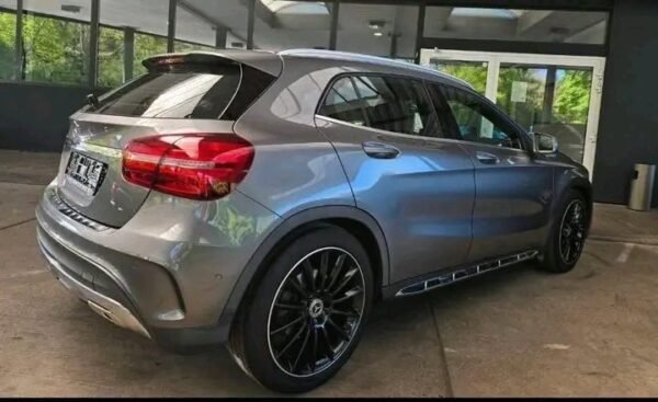 Mercedes-Benz GLA – Image 6