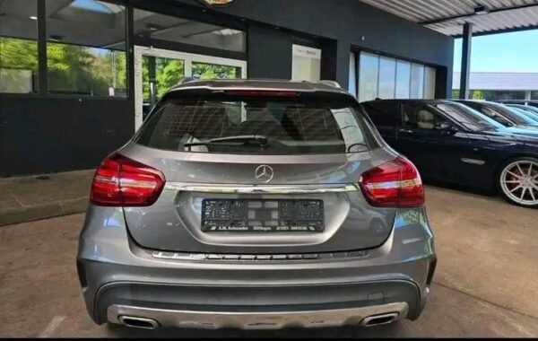 Mercedes-Benz GLA – Image 3