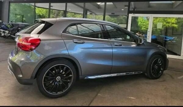Mercedes-Benz GLA – Image 13