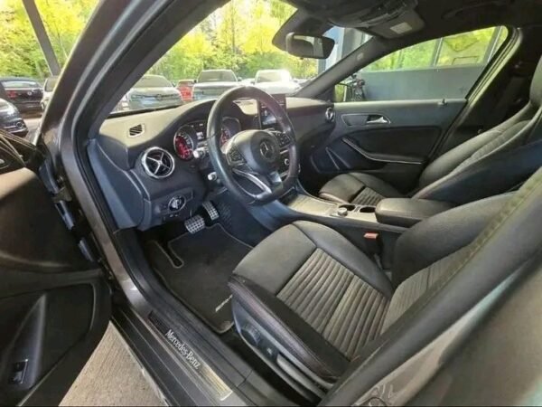 Mercedes-Benz GLA – Image 14