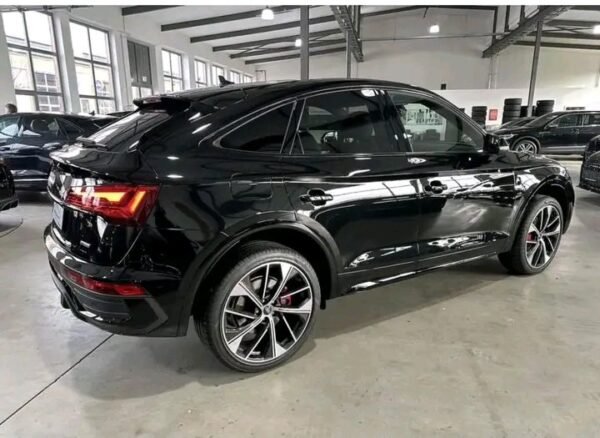 Audi Q5 Sportback – Image 11