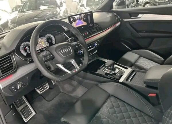 Audi Q5 Sportback – Image 18