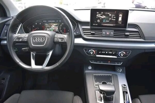 Audi Q5 – Image 12