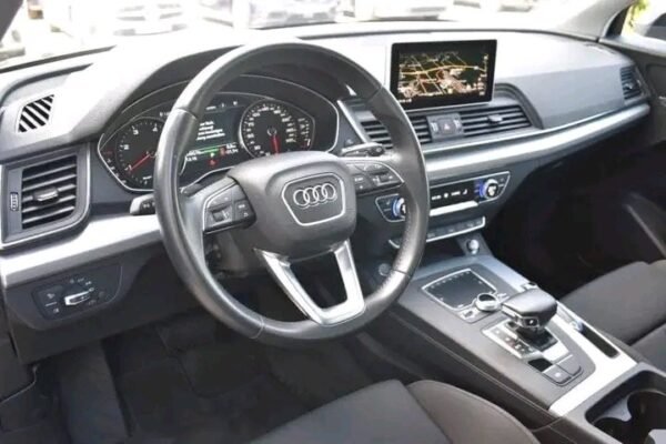 Audi Q5 – Image 21
